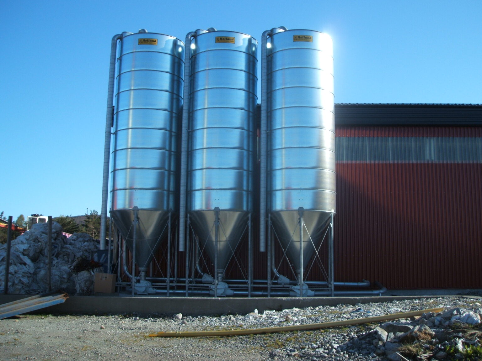 Helland 300 S feed silo - Helland Silosystem